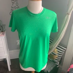 Nike// DRI fit tee size medium